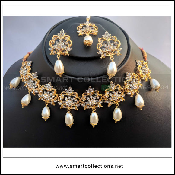 AYEZA Choker