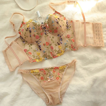 Lace Embroidery  Romantic Floral Push-Up