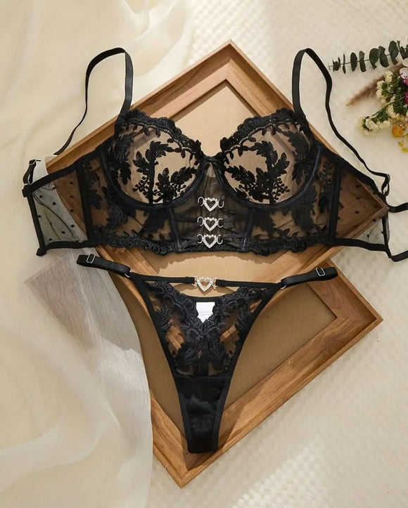Baroque Floral Lace Crystal Heart Buckle Set