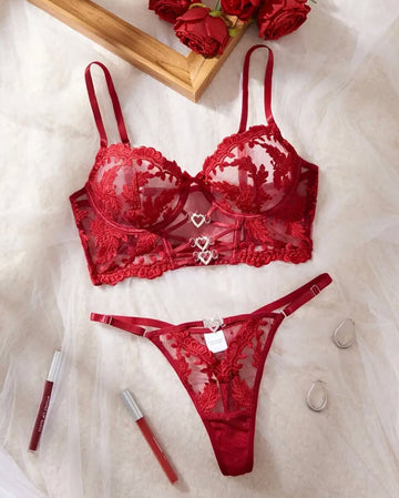 Buy red Baroque Floral Lace Crystal Heart Buckle Set