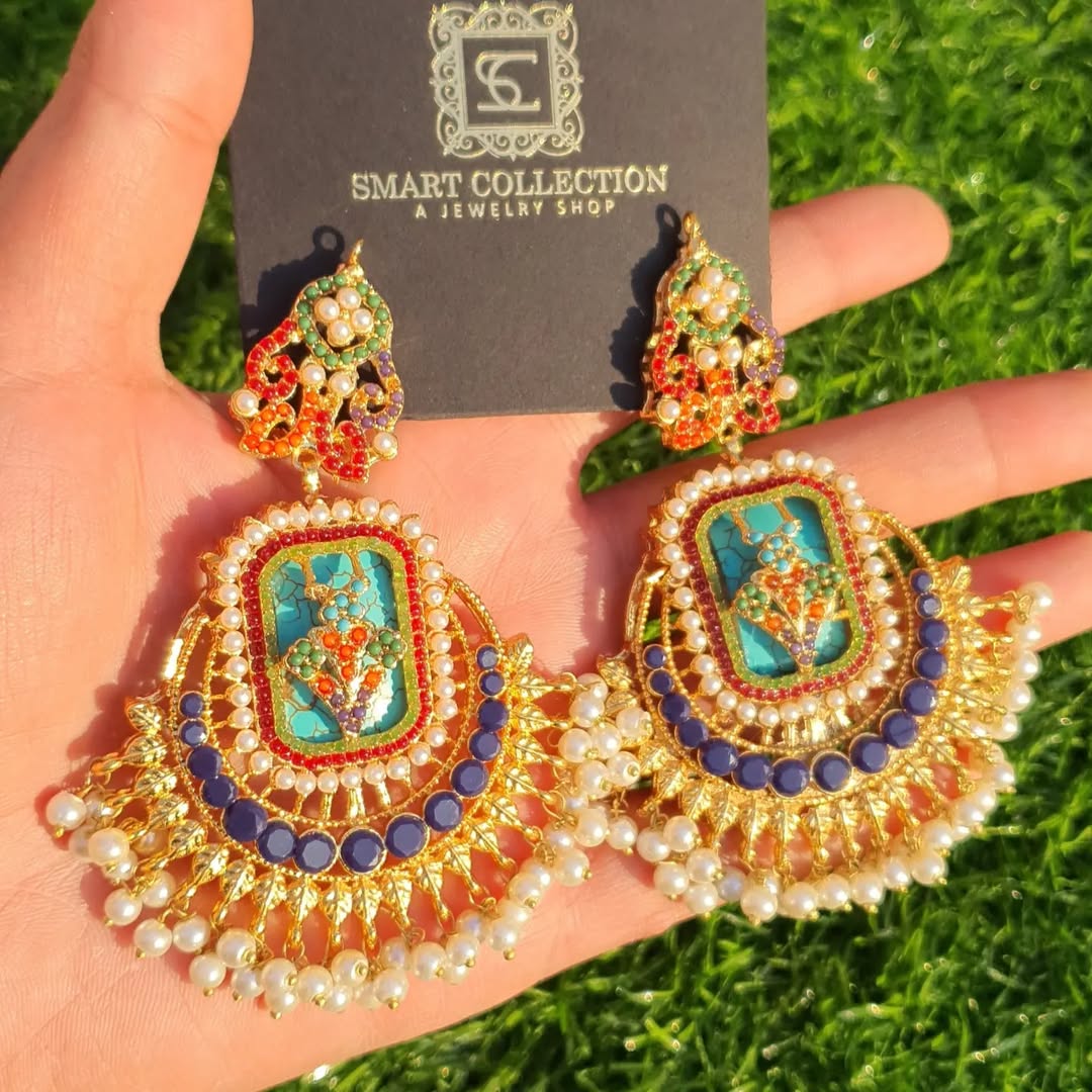 Dilkash Stone Earrings