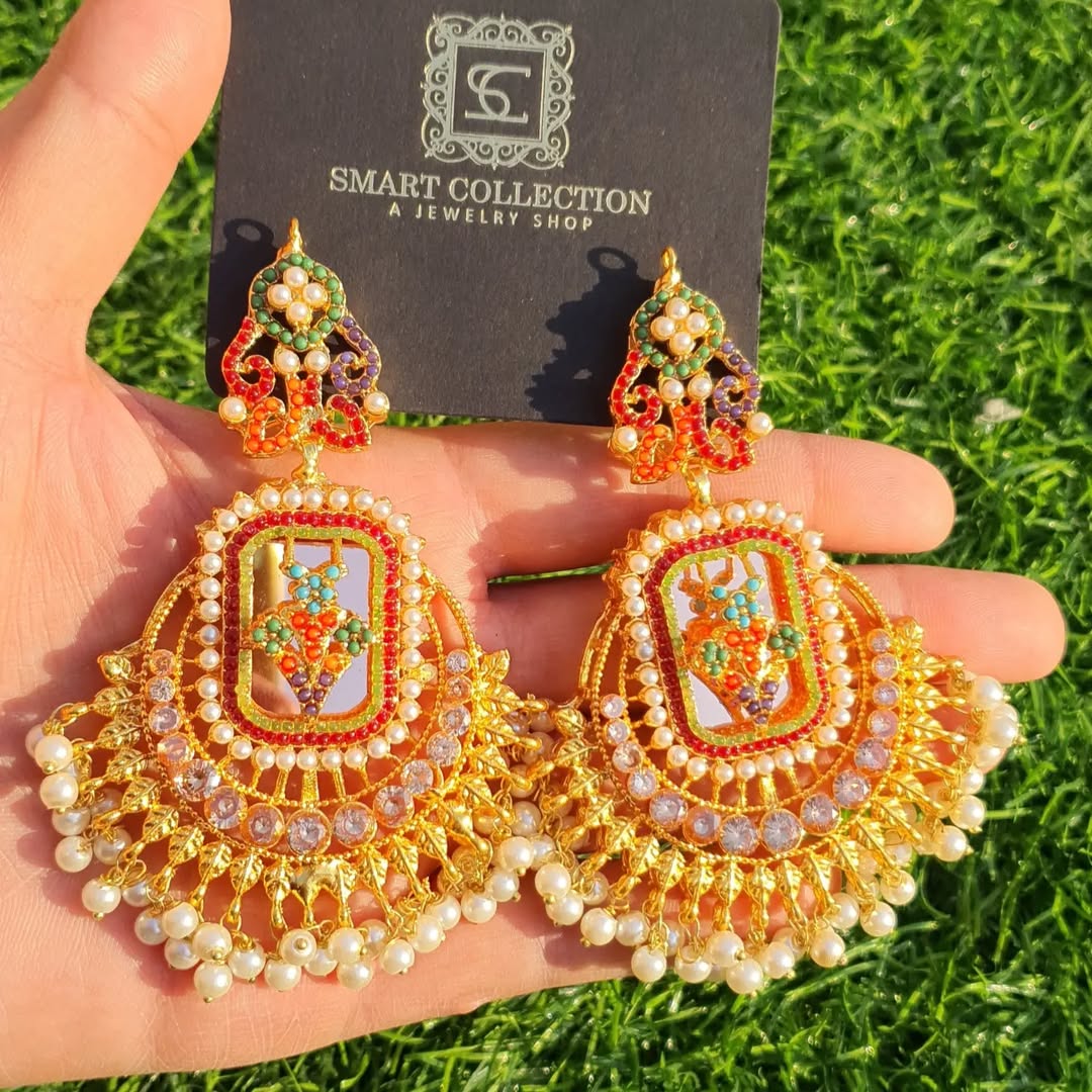 Dilkash Stone Earrings