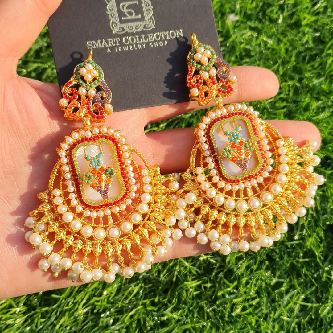 Dilkash Stone Earrings