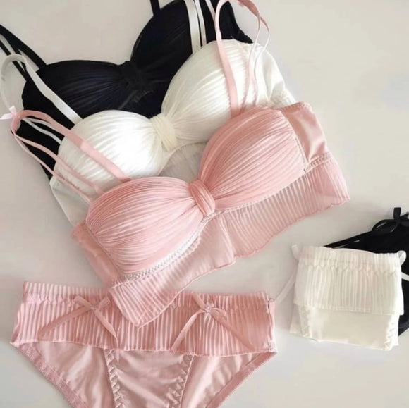 Cute Stylish Bow Style Padded Soft Bra Set