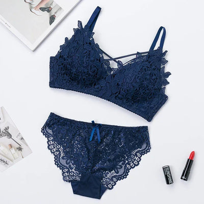 Embroidered Style Front Neck Design Bra Set